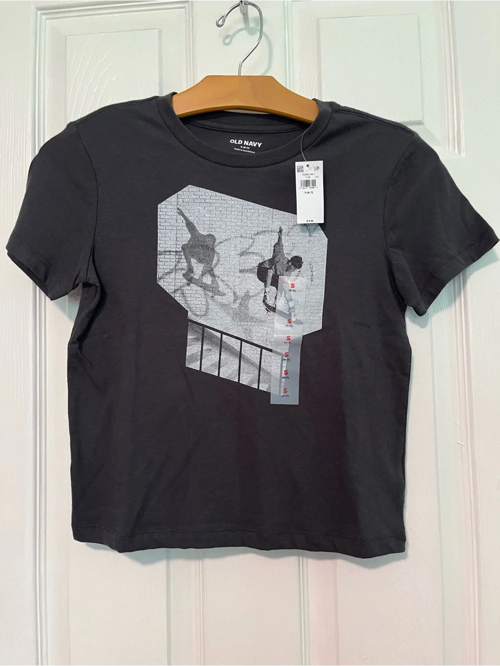 Old Navy Charcoal Gray Graphic Skateboard Tee